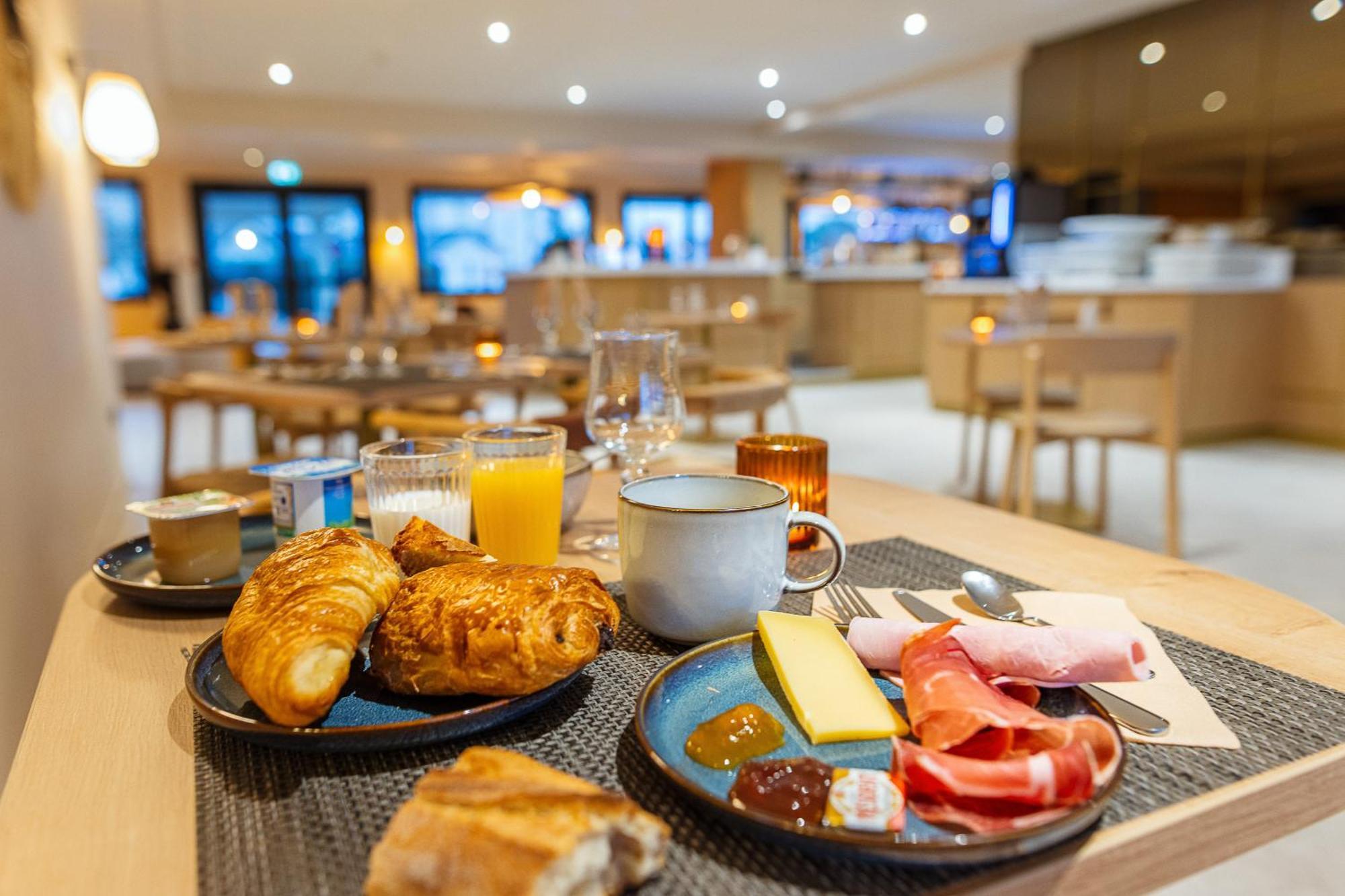 B Hotel Troyes Aeroport La Chapelle-Saint-Luc Buitenkant foto