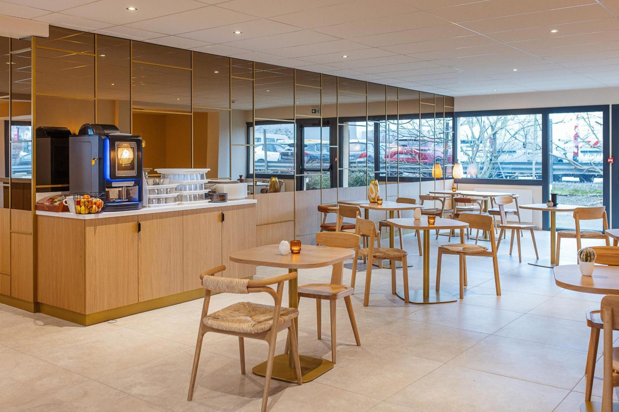 B Hotel Troyes Aeroport La Chapelle-Saint-Luc Buitenkant foto